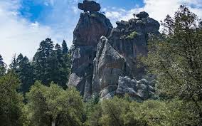Peñas Cargadas